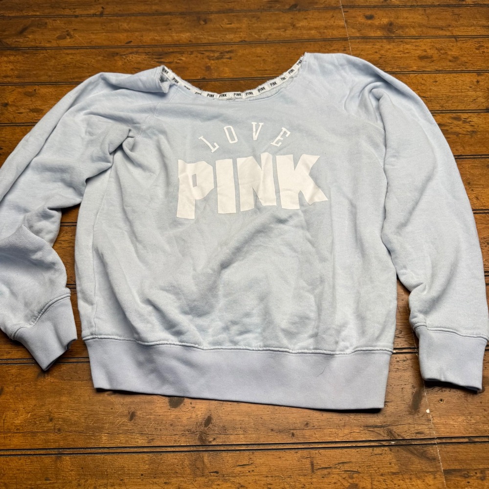 PINK Victoria's‎ Secret Love Pink Light Blue Crewneck Sweatshirt Women's